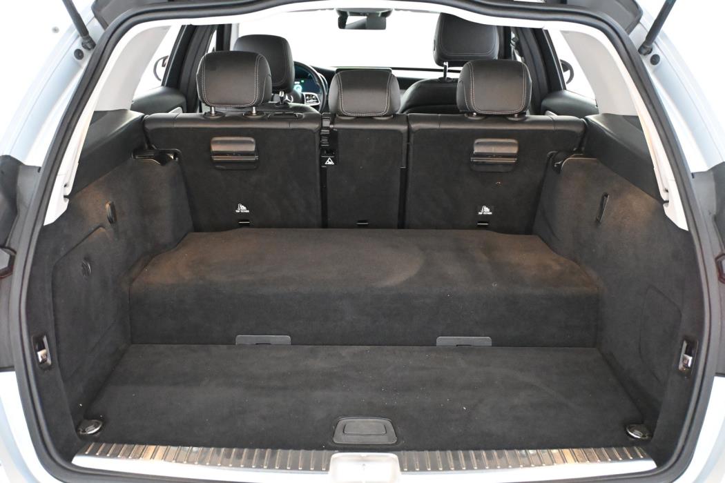 MERCEDES-BENZ C 2021