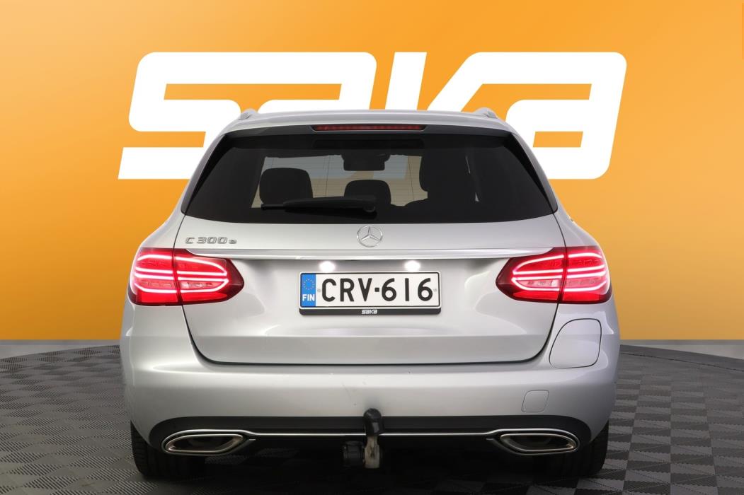 MERCEDES-BENZ C 2021