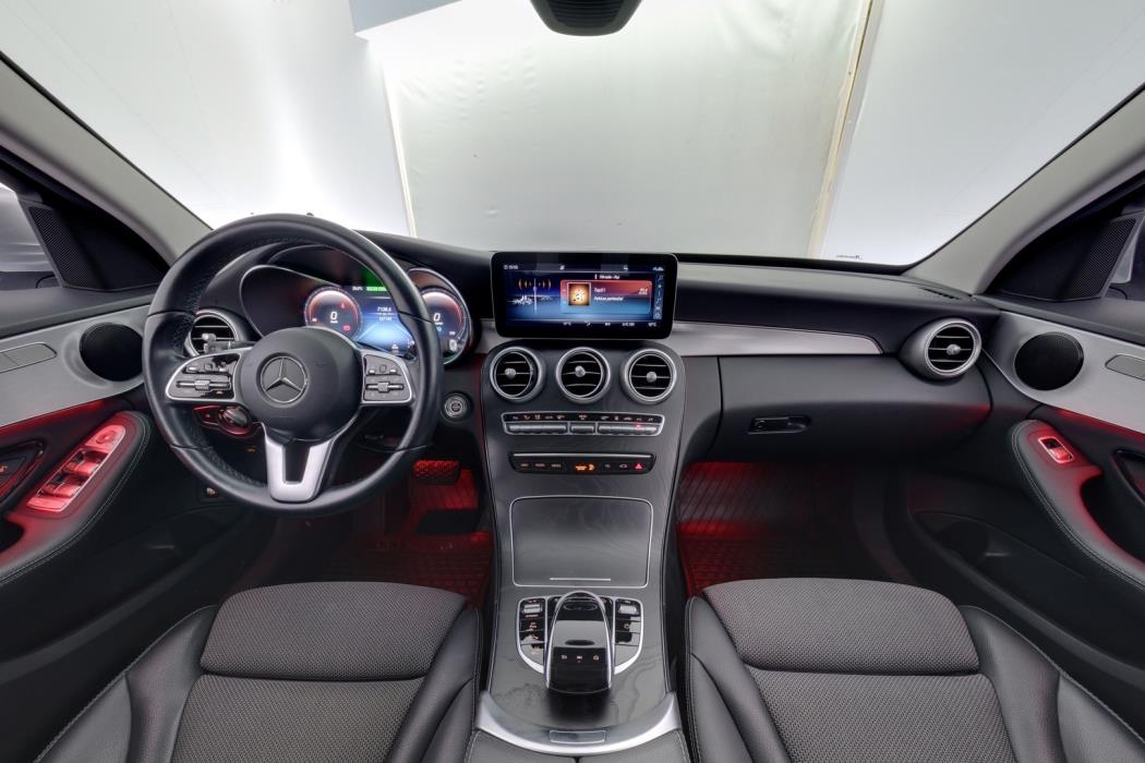 MERCEDES-BENZ C 2021