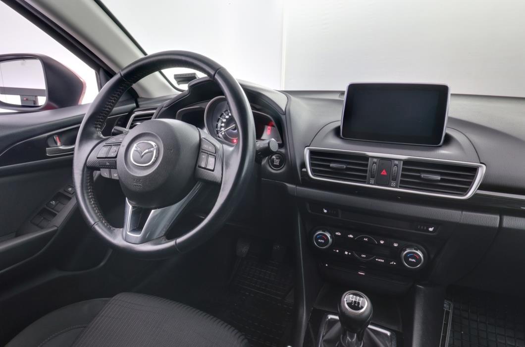 MAZDA 3 2015