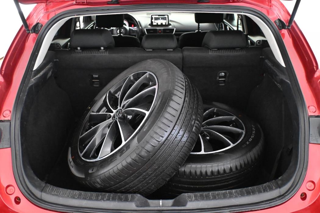 MAZDA 3 2015