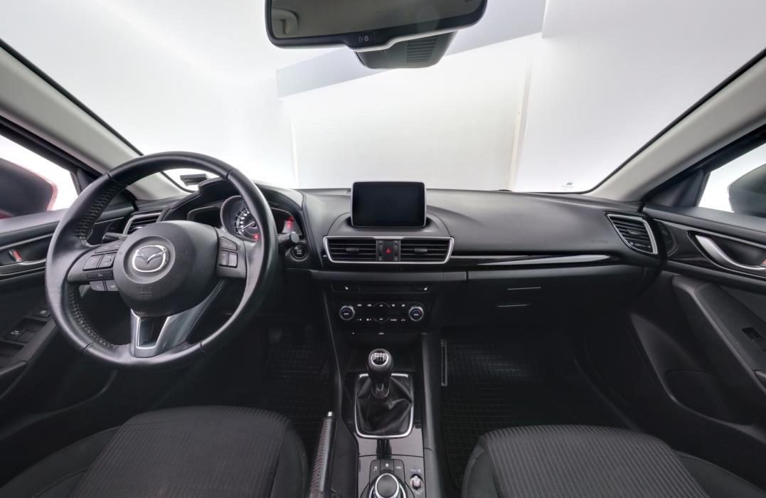 MAZDA 3 2015