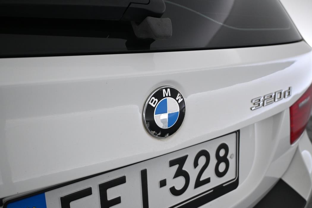 BMW 320 2009