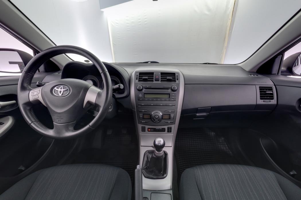 TOYOTA Corolla 2009
