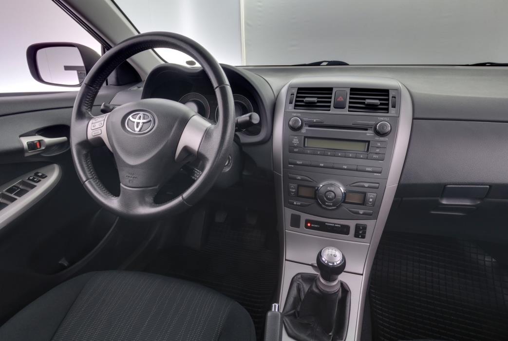 TOYOTA Corolla 2009