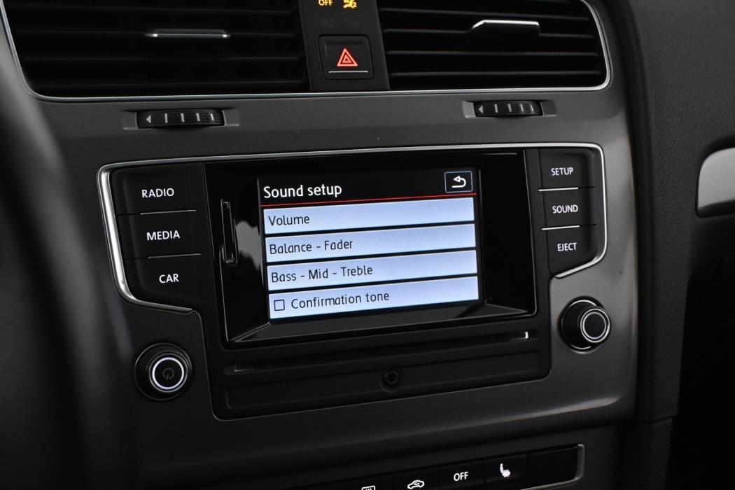 VOLKSWAGEN Golf 2015