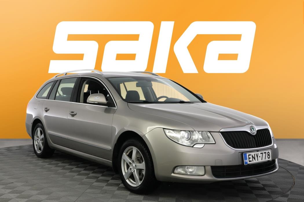 SKODA Superb 2012