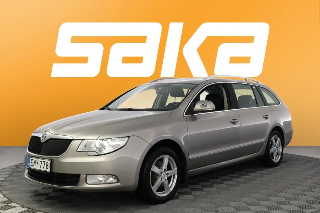 SKODA Superb 2012