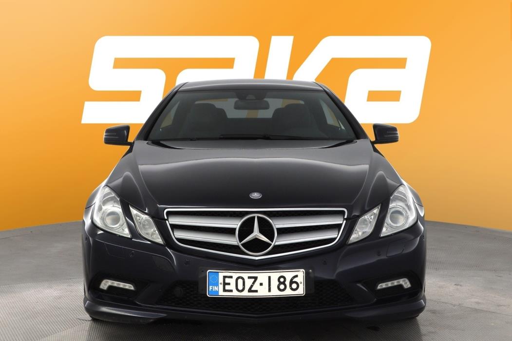 MERCEDES-BENZ E 2010