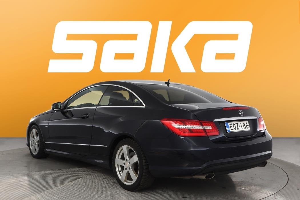 MERCEDES-BENZ E 2010