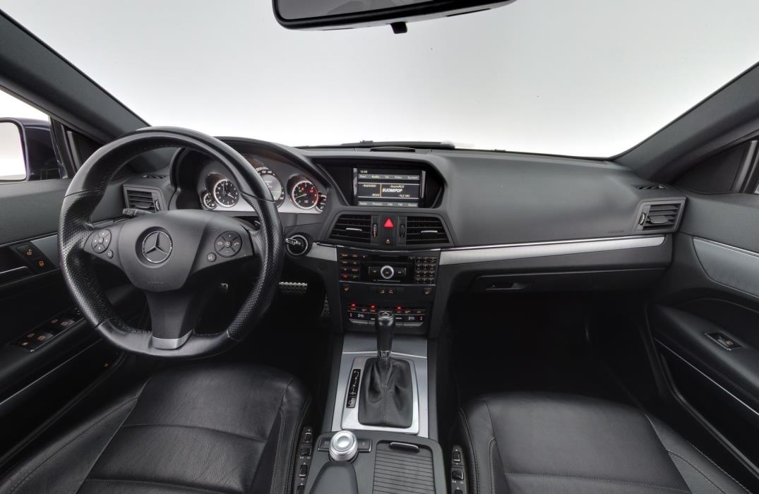MERCEDES-BENZ E 2010
