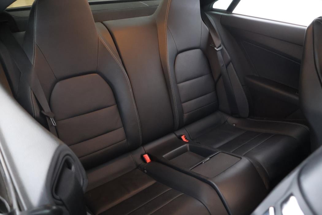 MERCEDES-BENZ E 2010