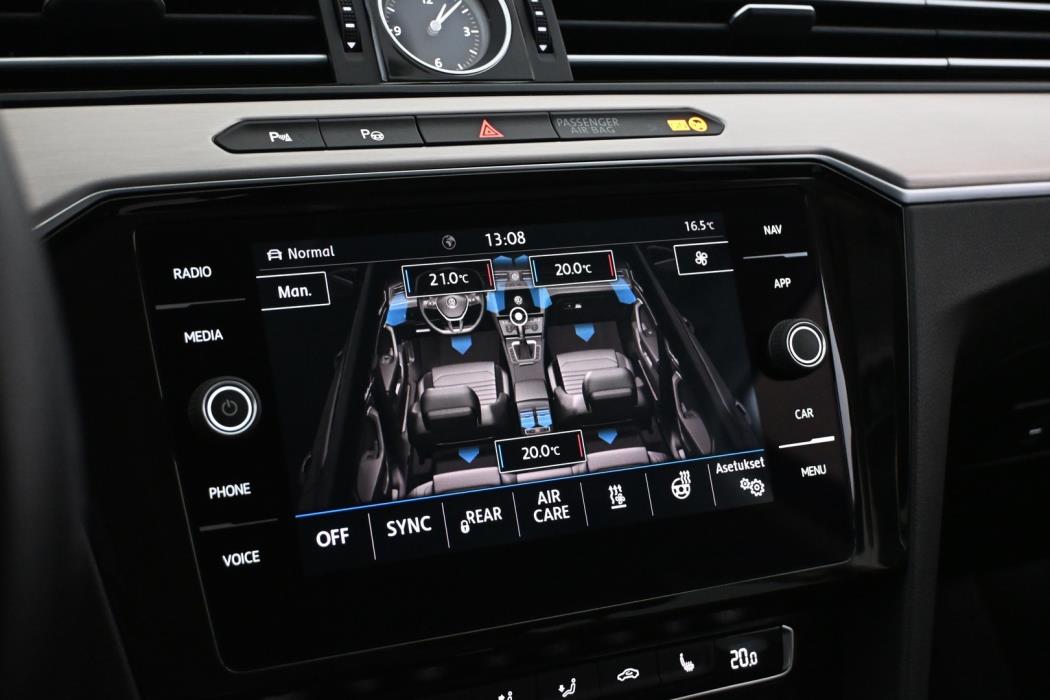 VOLKSWAGEN Passat 2018