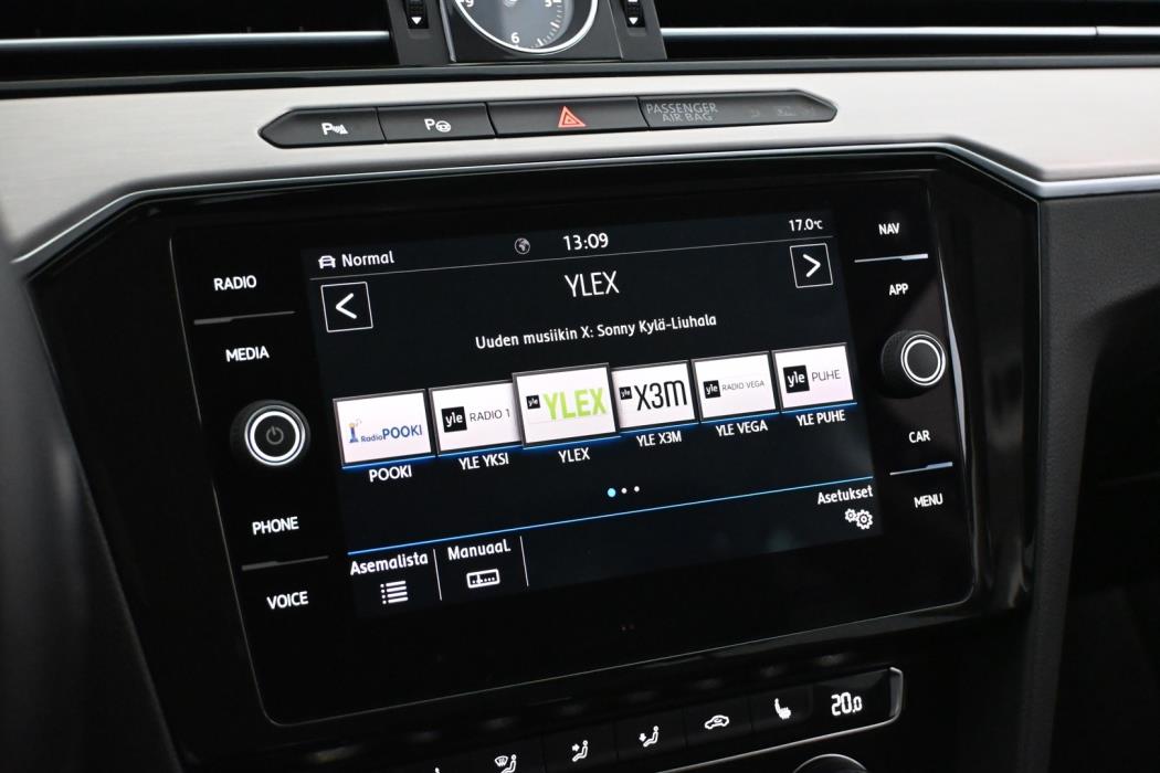 VOLKSWAGEN Passat 2018