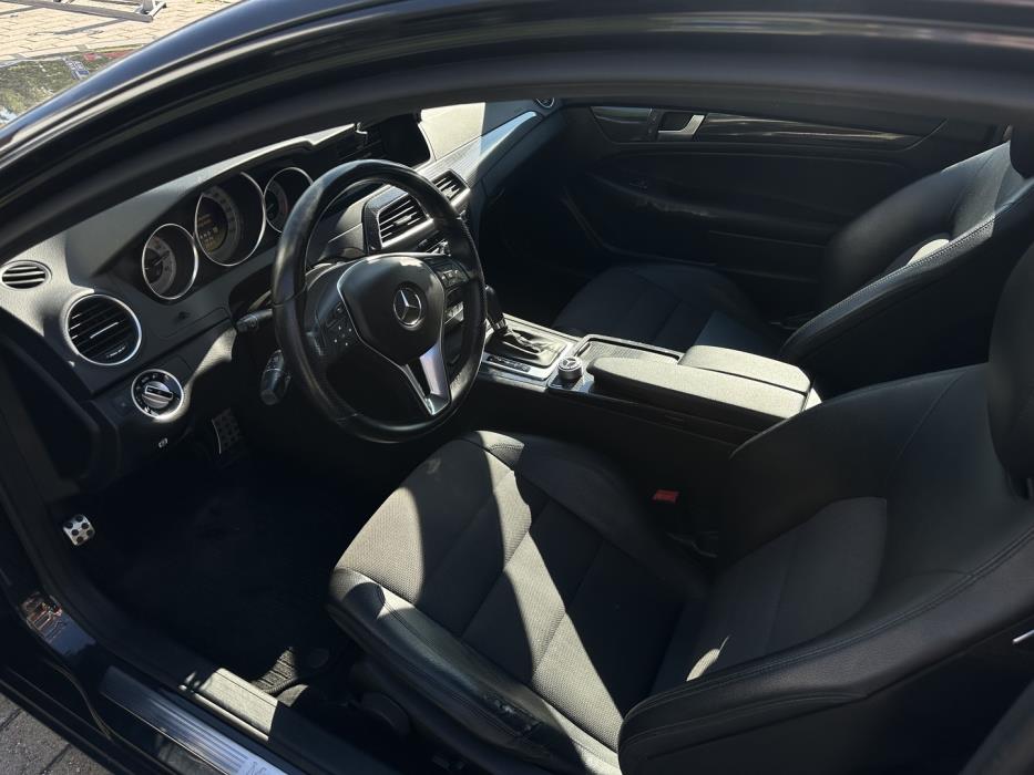 MERCEDES-BENZ C 2012