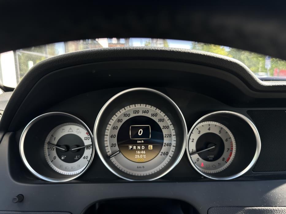 MERCEDES-BENZ C 2012