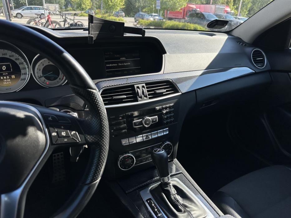 MERCEDES-BENZ C 2012