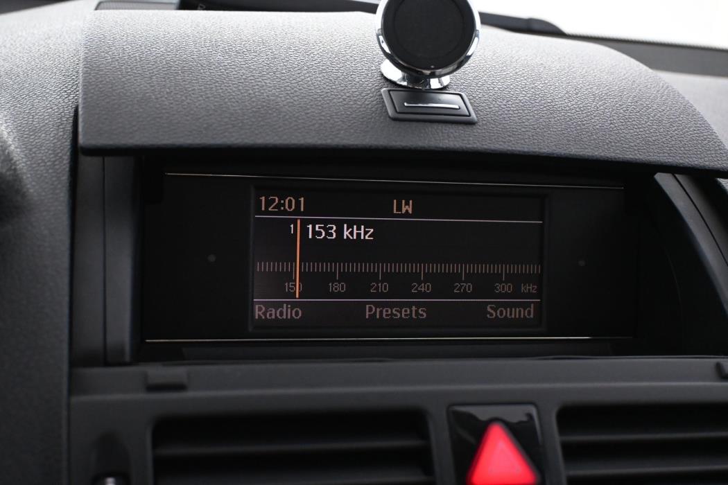 MERCEDES-BENZ C 2009