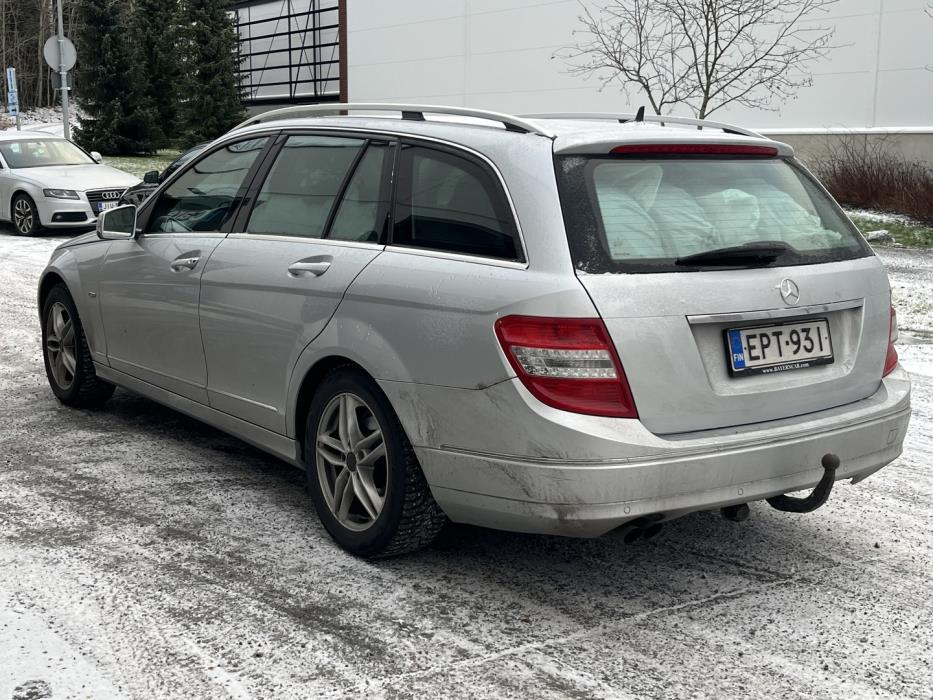 MERCEDES-BENZ C 2009