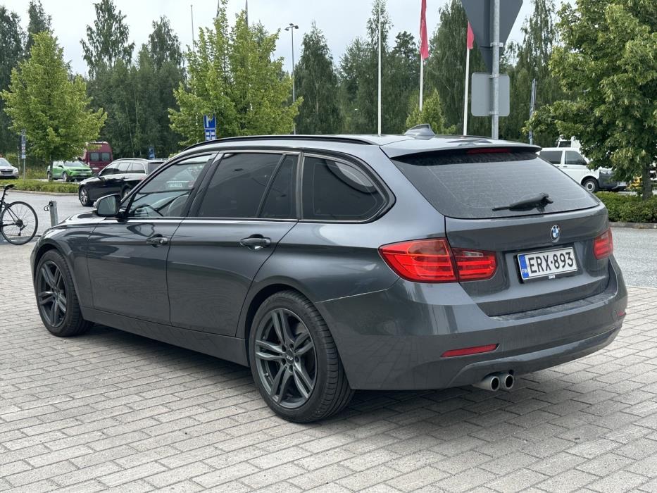 BMW 330 2014