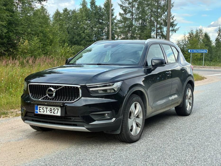 VOLVO XC40 2021