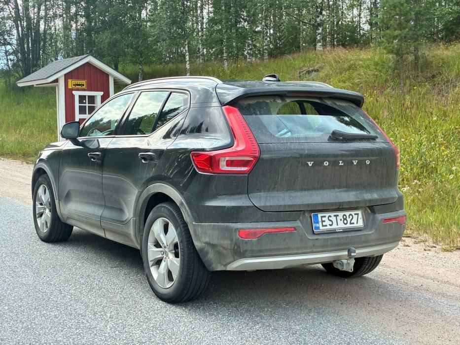 VOLVO XC40 2021