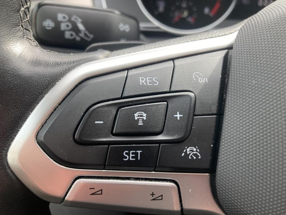 VOLKSWAGEN Passat 2021