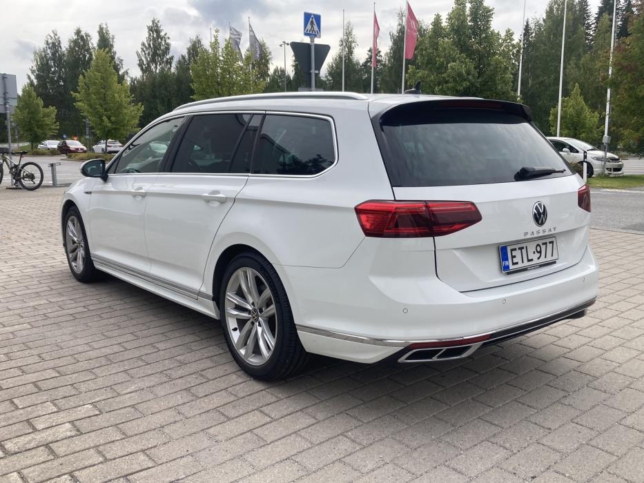 VOLKSWAGEN Passat 2021