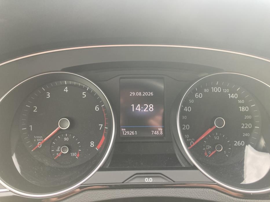 VOLKSWAGEN Passat 2021