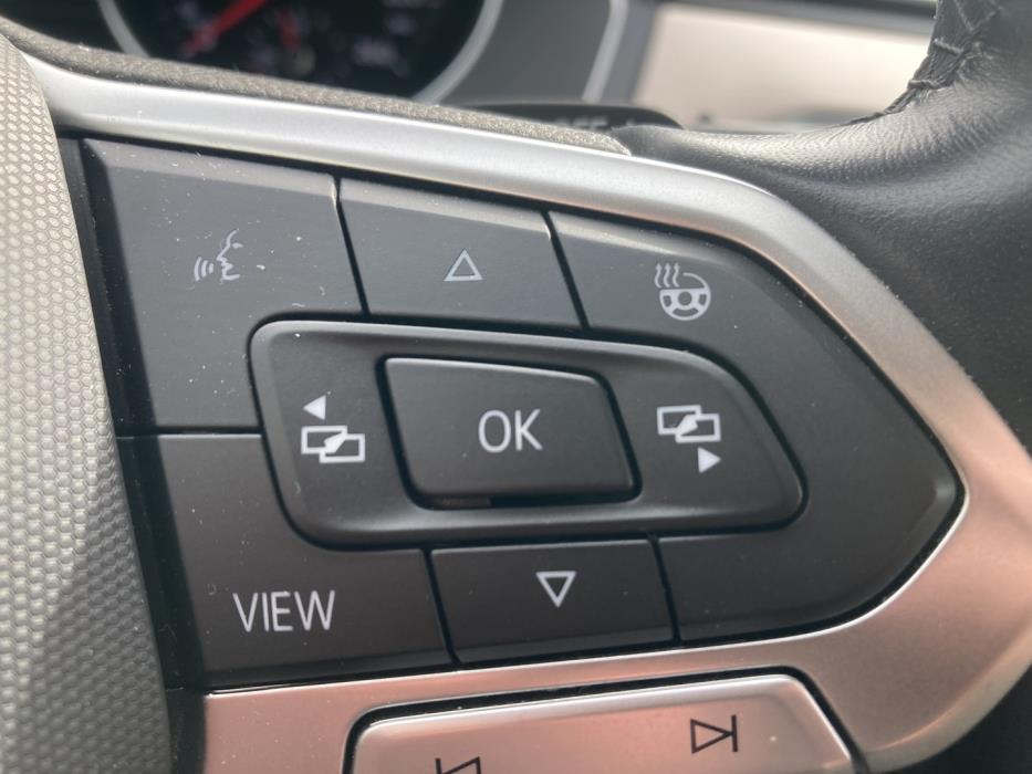 VOLKSWAGEN Passat 2021