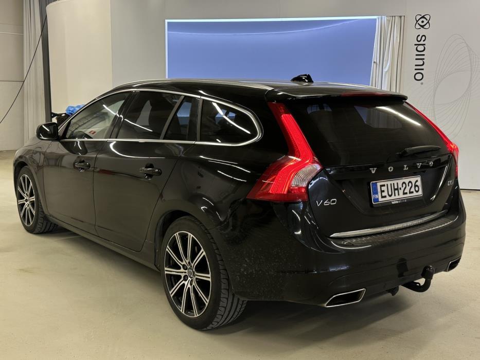 VOLVO V60 2017