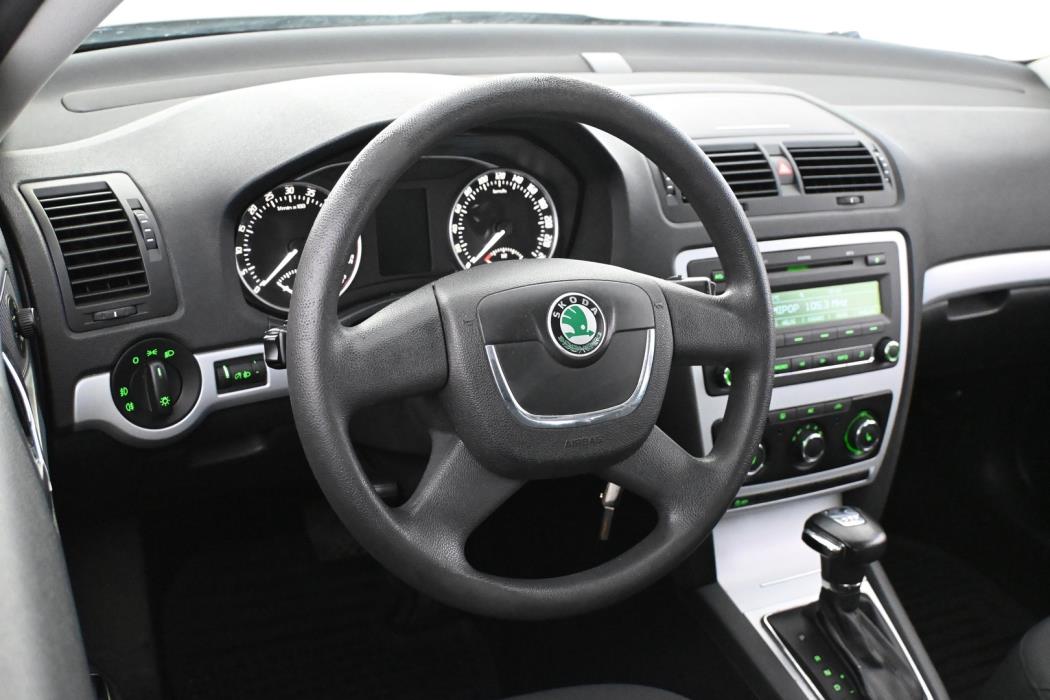 SKODA Octavia 2010