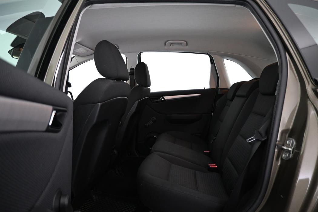 MERCEDES-BENZ B 2010