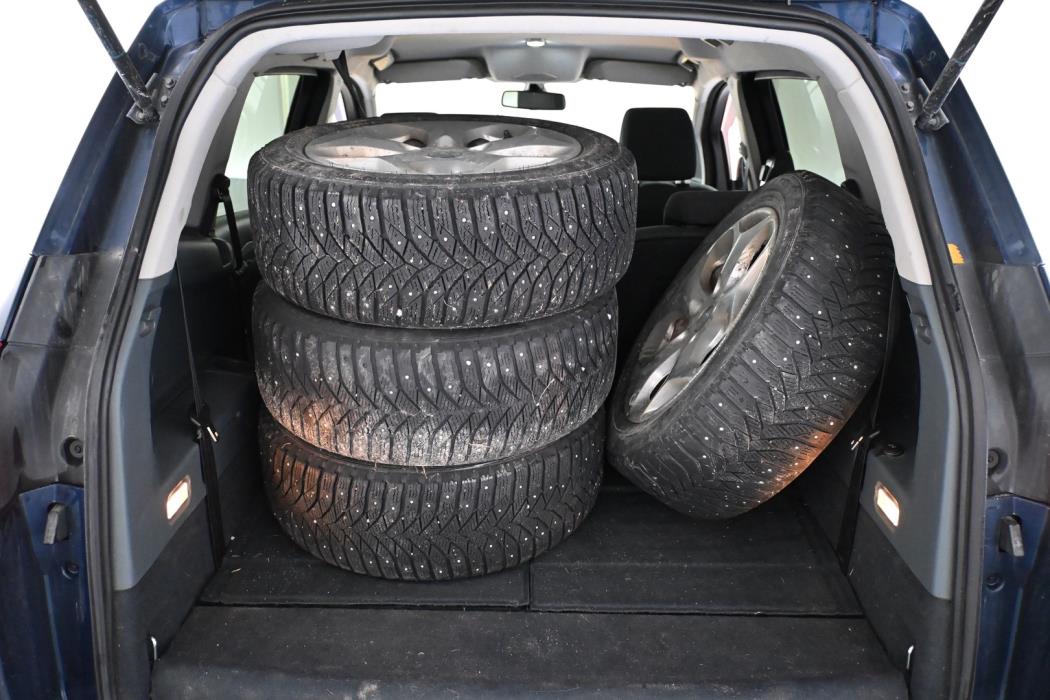 FORD Grand C-Max 2012