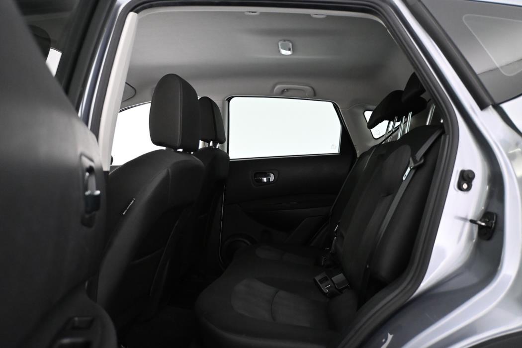 NISSAN Qashqai 2011