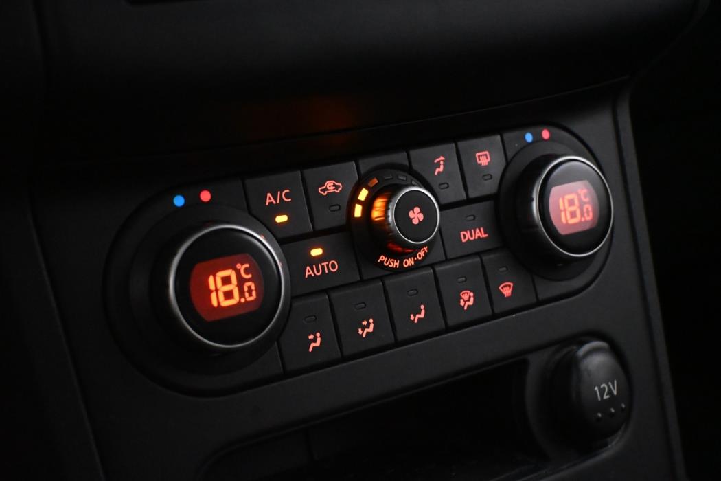 NISSAN Qashqai 2011