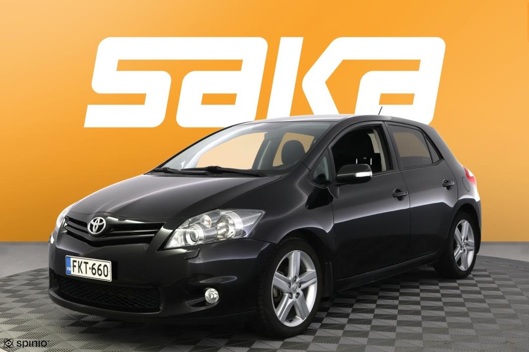 TOYOTA Auris 2012