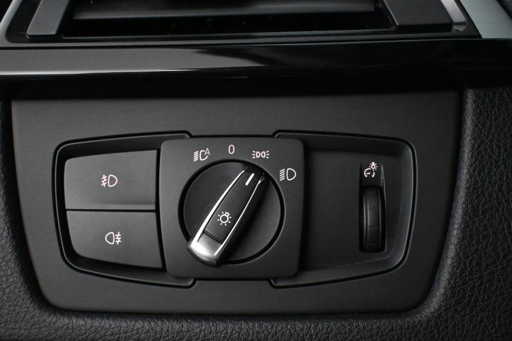 BMW 318 Gran Turismo 2014