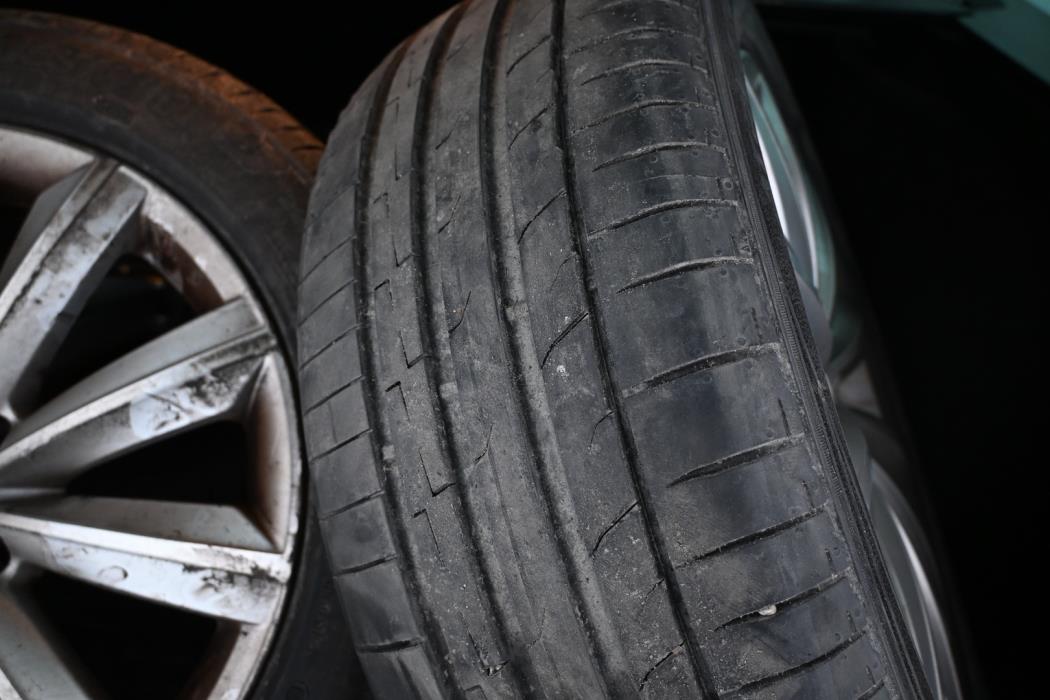 VOLKSWAGEN Passat 2012