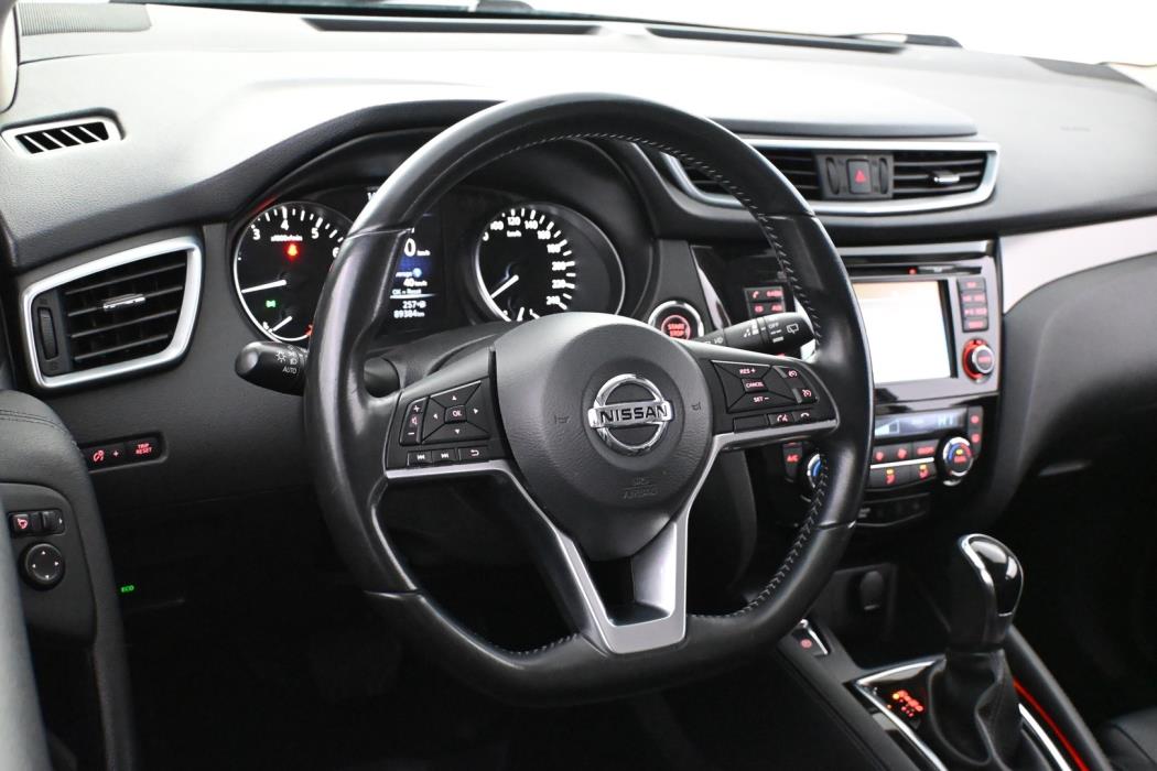 NISSAN Qashqai 2018