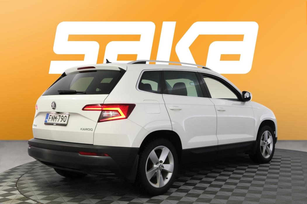 SKODA Karoq 2019