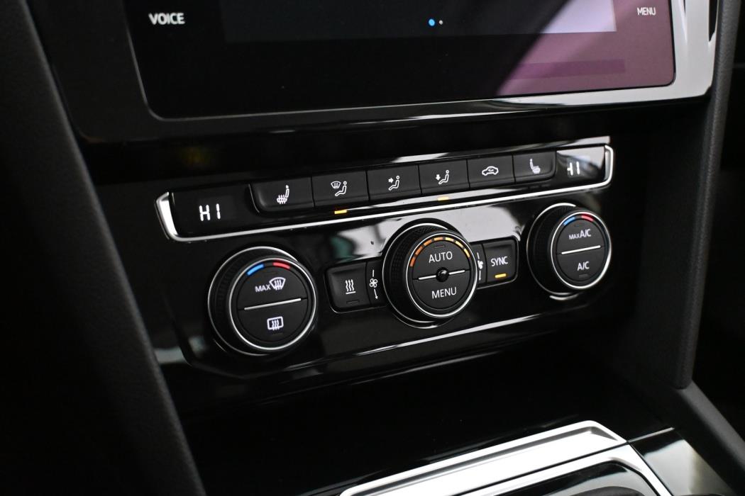 VOLKSWAGEN Passat 2019