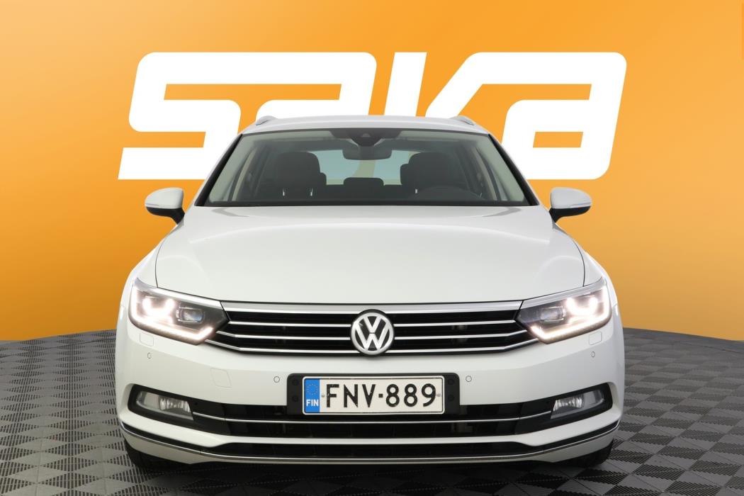 VOLKSWAGEN Passat 2019