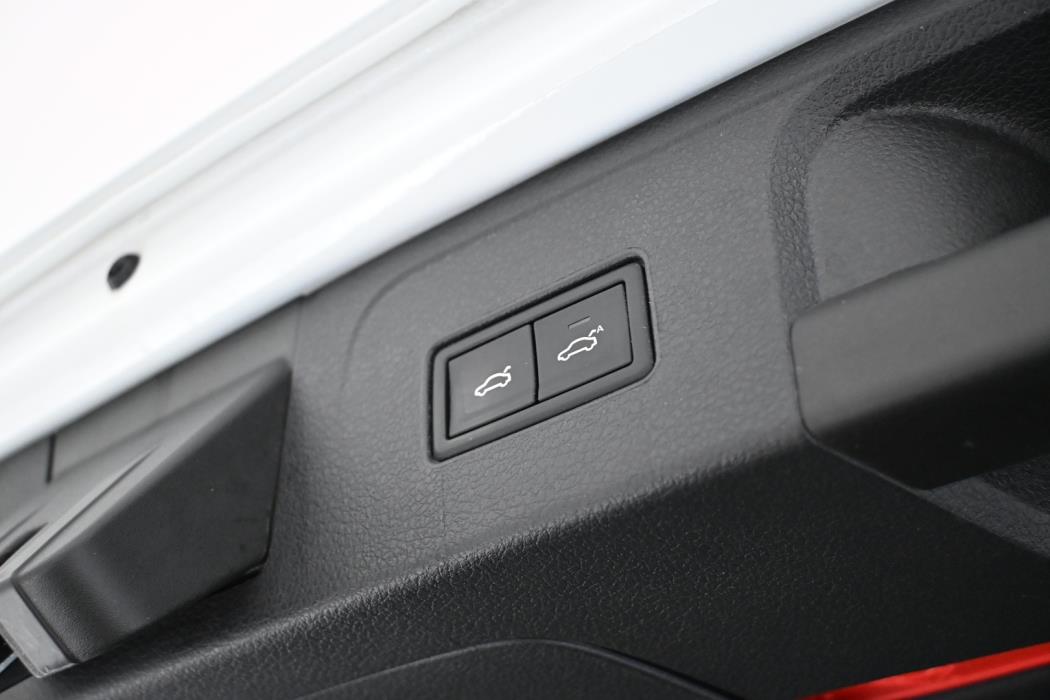 VOLKSWAGEN Passat 2019