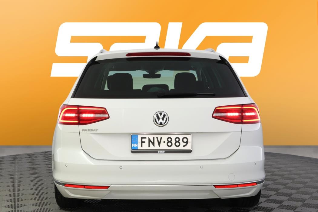 VOLKSWAGEN Passat 2019