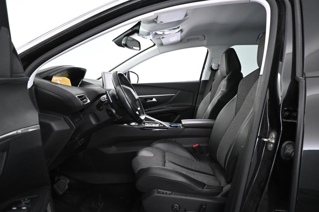 PEUGEOT 3008 2020