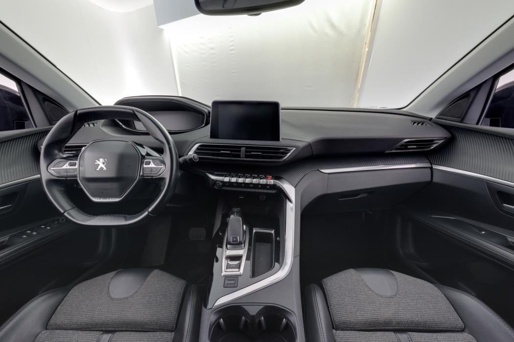 PEUGEOT 3008 2020
