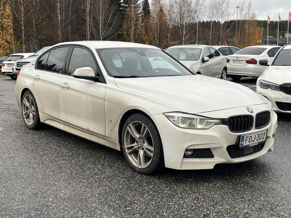 BMW 330 2017