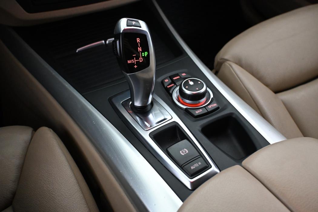 BMW X5 2011