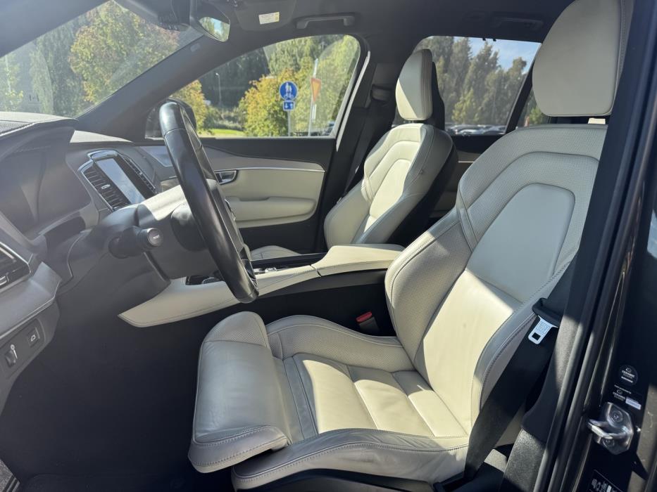VOLVO XC90 2021